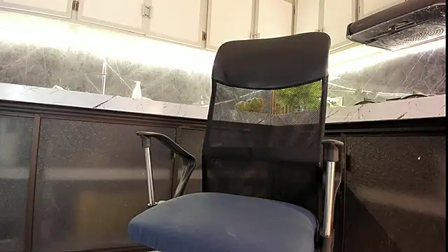 antony bigdick  online show from 2, 12, 2025