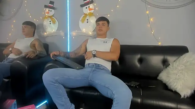 Snapshot of Cristopher_strong chatting on 6, 1, 2025 Cristopher strong online show from 6, 1, 2025