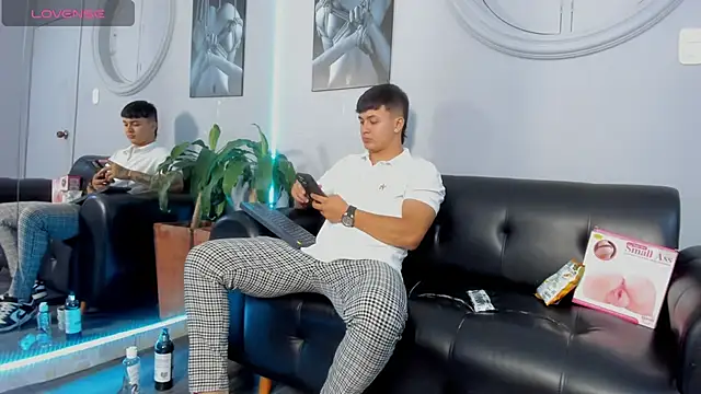 Snapshot of Cristopher_strong chatting on 1, 2, 2025 Cristopher strong online show from 1, 2, 2025