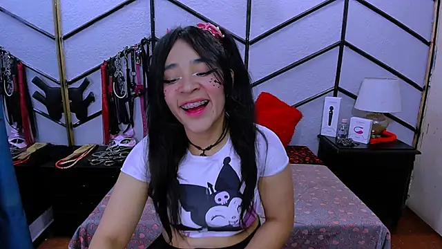 Snapshot of AlanaLuck chatting on 14, 2, 2025 AlanaLuck online show from 14, 2, 2025