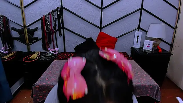 Snapshot of AlanaLuck chatting on 15, 2, 2025 AlanaLuck online show from 15, 2, 2025