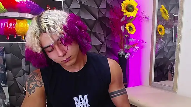 Snapshot of Demitryo chatting on 4, 2, 2025 Demitryo online show from 4, 2, 2025