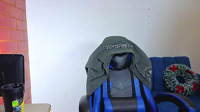 Snapshot of Demitryo chatting on 23, 11, 2025 Demitryo online show from 23, 11, 2025