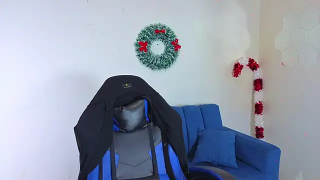 Snapshot of Demitryo chatting on 5, 12, 2025 Demitryo online show from 5, 12, 2025