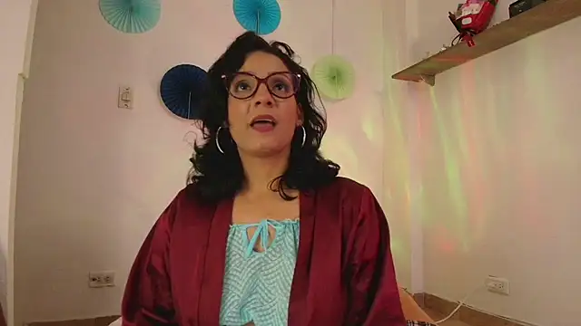 Snapshot of Elliee_ chatting on 13, 3, 2025 Elliee online show from 13, 3, 2025