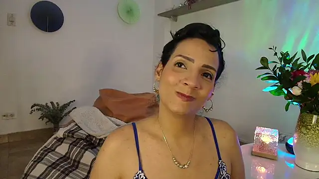 Snapshot of Elliee_ chatting on 20, 3, 2025 Elliee online show from 20, 3, 2025