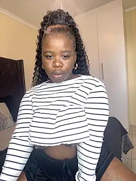 Snapshot of DarkBerry87 chatting on 26, 11, 2025 DarkBerry87 online show from 26, 11, 2025