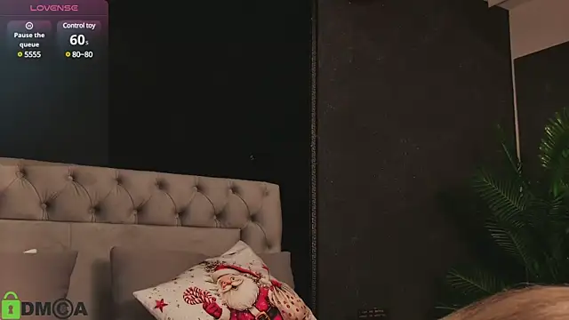 Snapshot of AllenaMoon chatting on 17, 12, 2024 AllenaMoon online show from 17, 12, 2024