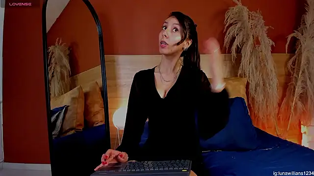 Snapshot of luna_willians chatting on 13, 2, 2026 luna willians online show from 13, 2, 2026