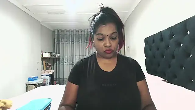 Indianmayaxoxo online show from 22, 10, 2025