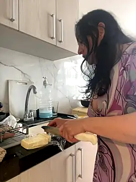 Freya Artemisa online show from 24, 9, 2025