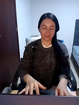 renata hot1 online show from 18, 2, 2025