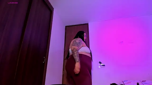 Apriilpeach  online show from 19, 12, 2025