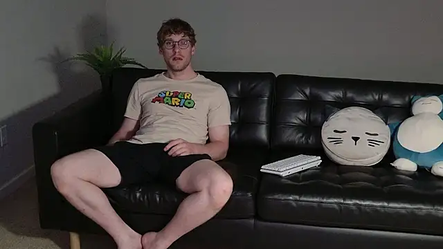 Snapshot of BlueEyedTallGuy94 chatting on 11, 9, 2025 BlueEyedTallGuy94 online show from 11, 9, 2025