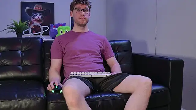 Snapshot of BlueEyedTallGuy94 chatting on 15, 10, 2025 BlueEyedTallGuy94 online show from 15, 10, 2025