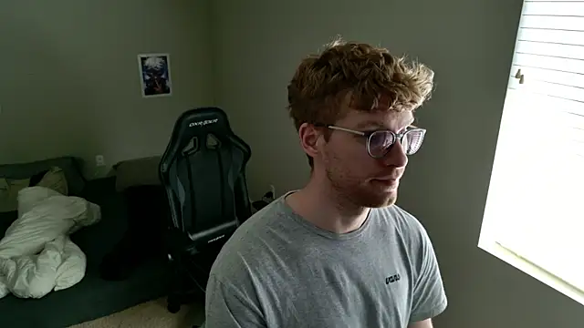 BlueEyedTallGuy94 online show from 12, 7, 2026