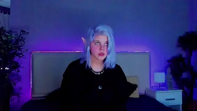 Snapshot of JoannLowe chatting on 26, 1, 2025 JoannLowe online show from 26, 1, 2025