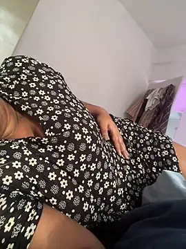 fantacygirl  online show from 23, 2, 2025