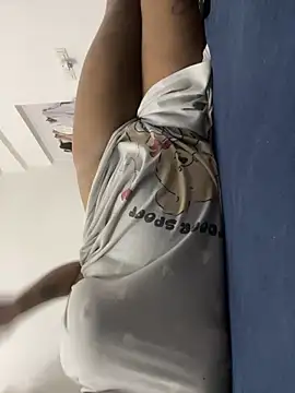 fantacygirl  online show from 7, 3, 2025