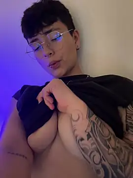 Snapshot of Ashley_Chriss chatting on 1, 3, 2025 Ashley Chriss online show from 1, 3, 2025