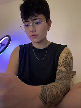 Snapshot of Ashley_Chriss chatting on 9, 3, 2025 Ashley Chriss online show from 9, 3, 2025