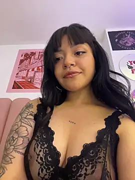 Snapshot of Ashley_Chriss chatting on 4, 12, 2025 Ashley Chriss online show from 4, 12, 2025