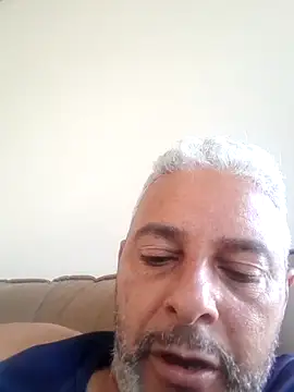 Snapshot of gordonunes chatting on 20, 5, 2026 gordonunes online show from 20, 5, 2026