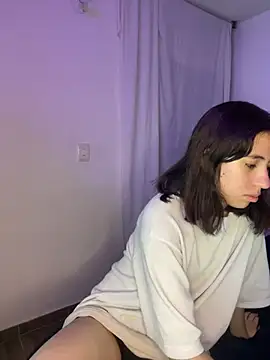 Catyloves online show from 7, 2, 2025