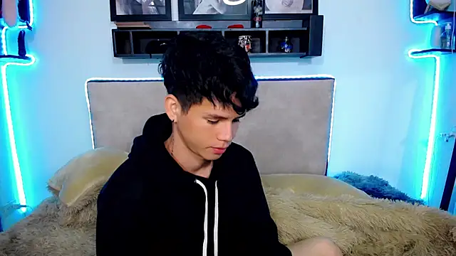 Snapshot of Tayson_Rivers chatting on 5, 12, 2024 Tayson Rivers online show from 5, 12, 2024