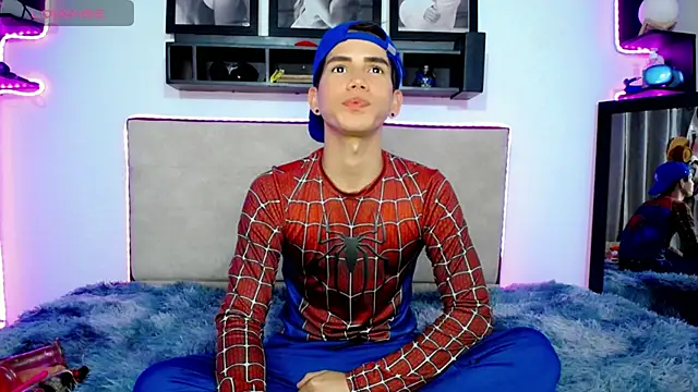 Snapshot of Tayson_Rivers chatting on 27, 12, 2024 Tayson Rivers online show from 27, 12, 2024