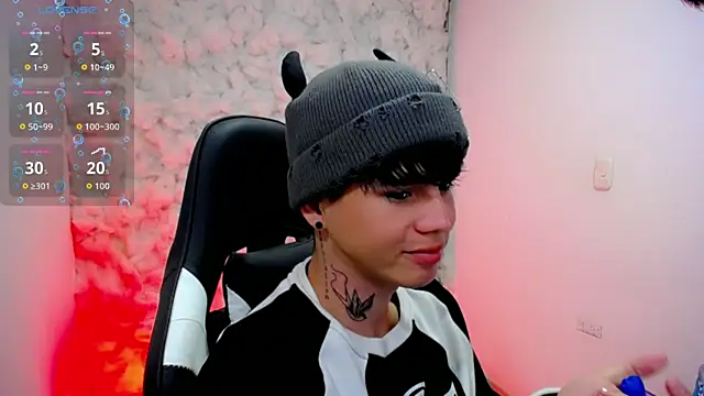 Snapshot of Tayson_Rivers chatting on 25, 10, 2025 Tayson Rivers online show from 25, 10, 2025