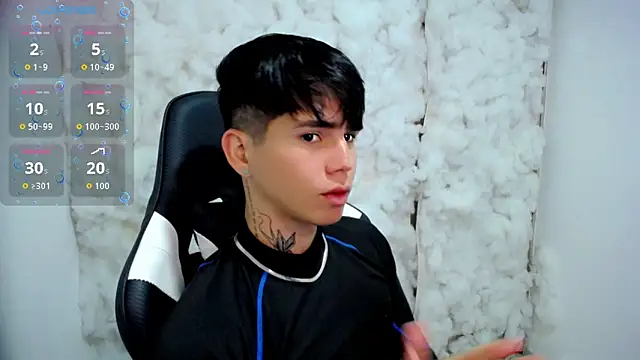 Snapshot of Tayson_Rivers chatting on 24, 11, 2025 Tayson Rivers online show from 24, 11, 2025