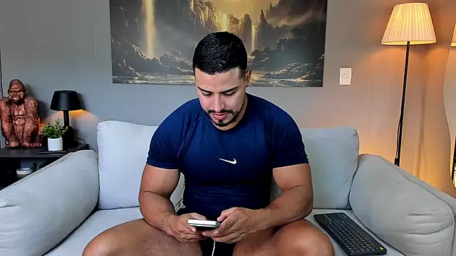 Snapshot of ApoloMakris chatting on 13, 7, 2026 ApoloMakris online show from 13, 7, 2026
