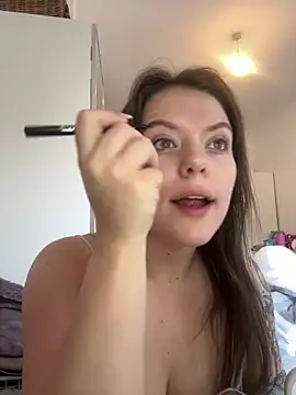 Snapshot of Ragdoll131 chatting on 19, 10, 2025 Ragdoll131 online show from 19, 10, 2025