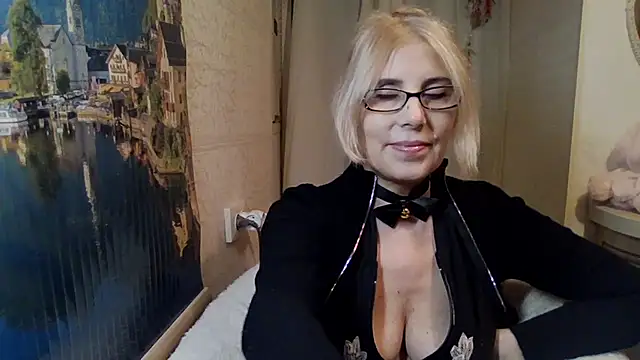 sweet raspberry online show from 20, 1, 2025
