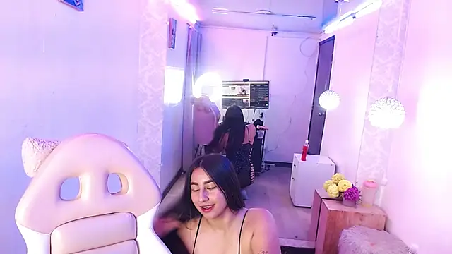 Snapshot of ailyn_miranda chatting on 6, 3, 2025 ailyn miranda online show from 6, 3, 2025