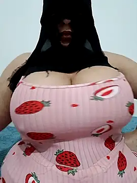 Snapshot of DLa3Ni chatting on 9, 11, 2025 DLa3Ni online show from 9, 11, 2025