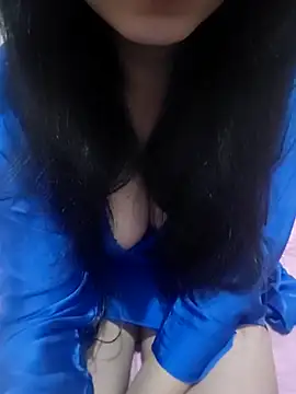 Snapshot of Liyan- chatting on 9, 11, 2025 Liyan- online show from 9, 11, 2025