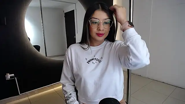 Snapshot of Emma_Lombardi chatting on 9, 2, 2025 Emma Lombardi online show from 9, 2, 2025