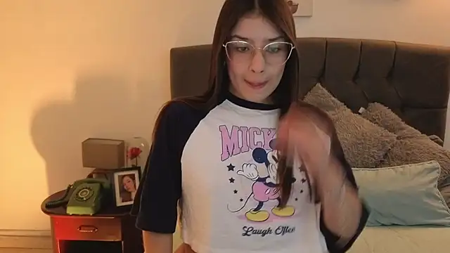 Snapshot of Emma_Lombardi chatting on 16, 11, 2025 Emma Lombardi online show from 16, 11, 2025