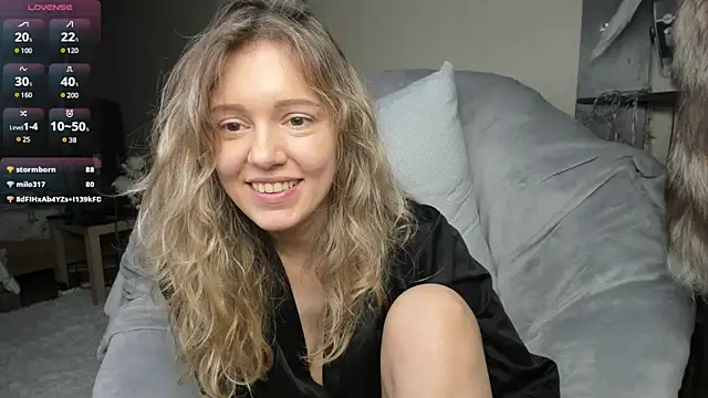 Snapshot of foxy_blond chatting on 21, 3, 2025 foxy blond online show from 21, 3, 2025