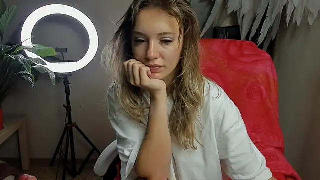 Snapshot of foxy_blond chatting on 26, 9, 2025 foxy blond online show from 26, 9, 2025