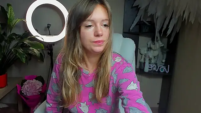 Snapshot of foxy_blond chatting on 3, 10, 2025 foxy blond online show from 3, 10, 2025