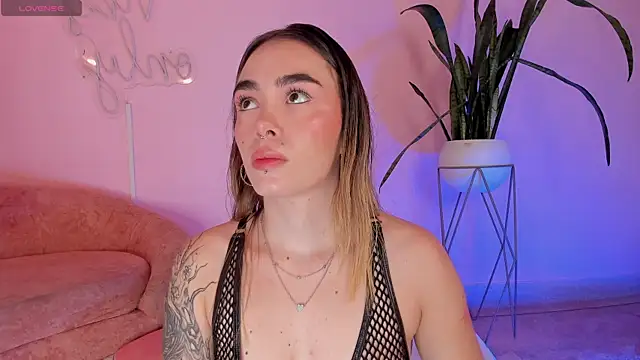 Snapshot of Lucy_Vega chatting on 31, 10, 2025 Lucy Vega online show from 31, 10, 2025