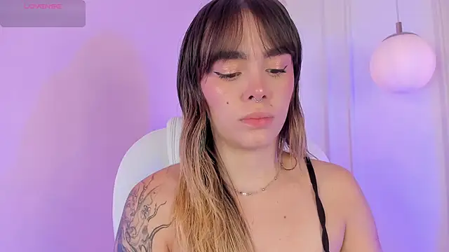 Snapshot of Lucy_Vega chatting on 17, 11, 2025 Lucy Vega online show from 17, 11, 2025