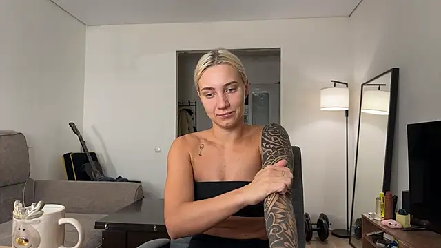 AnneBall online show from 5, 12, 2025