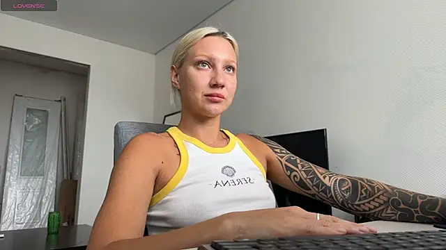Snapshot of AnneBall chatting on 17, 7, 2026 AnneBall online show from 17, 7, 2026