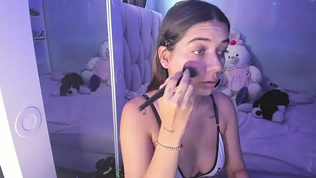 KittyKlum online show from 10, 11, 2025