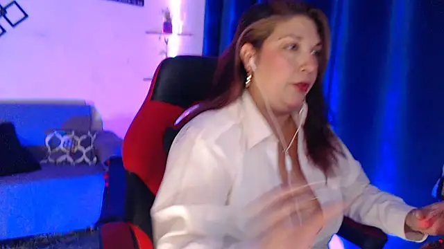 Snapshot of Scarlette_thoms chatting on 11, 10, 2025 Scarlette thoms online show from 11, 10, 2025