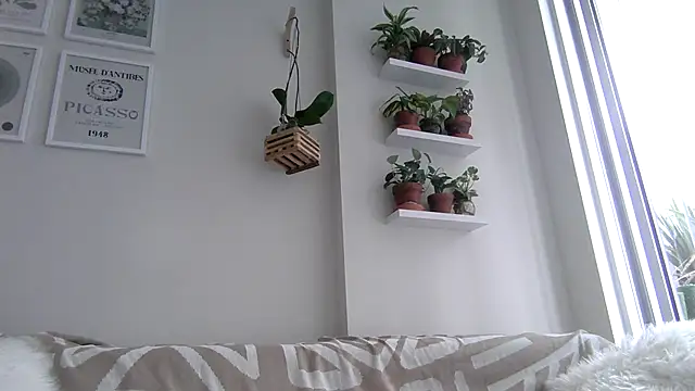 Snapshot of badblondebunny chatting on 4, 10, 2025 badblondebunny online show from 4, 10, 2025